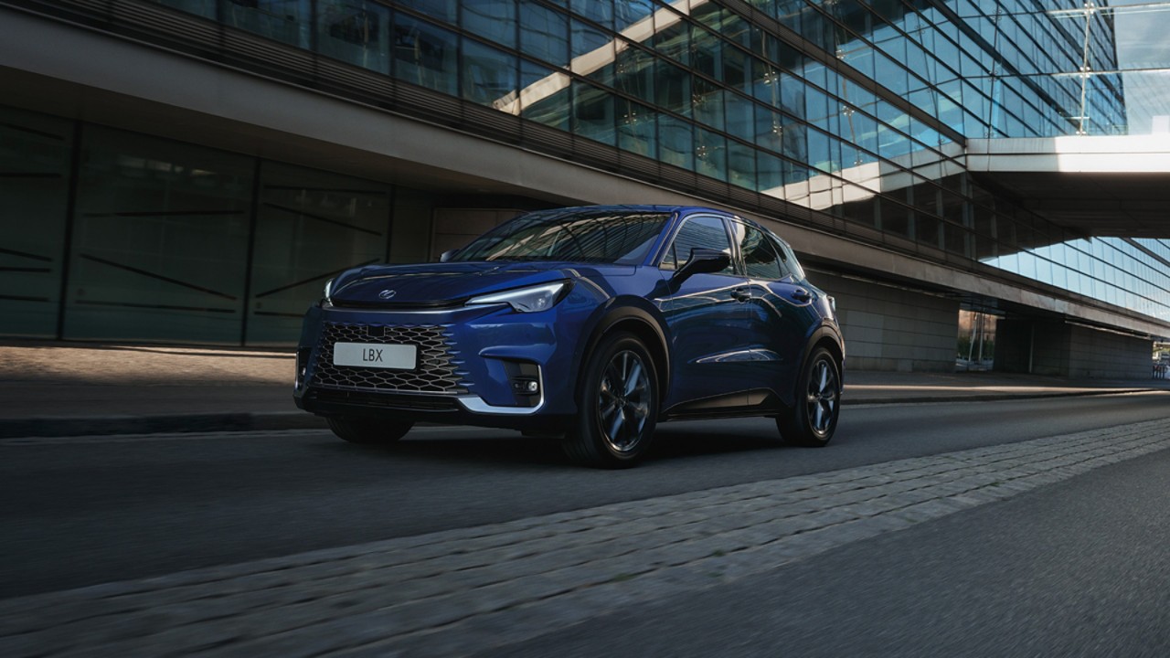Le Lexus LBX hybride autorechargeable | Lexus Belgique